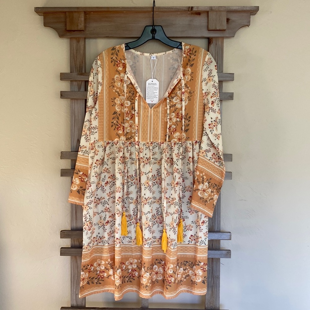 DRESS
